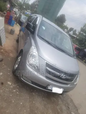 Hyundai Starex 2014 Silver