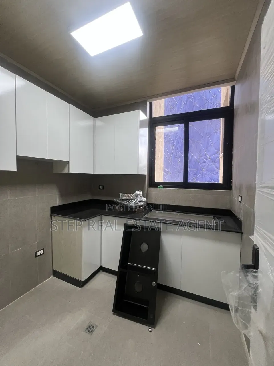 1bdrm Apartment in Welosefer, Bole for rent