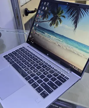 New Laptop HP 16GB AMD Ryzen 5 SSD 512GB