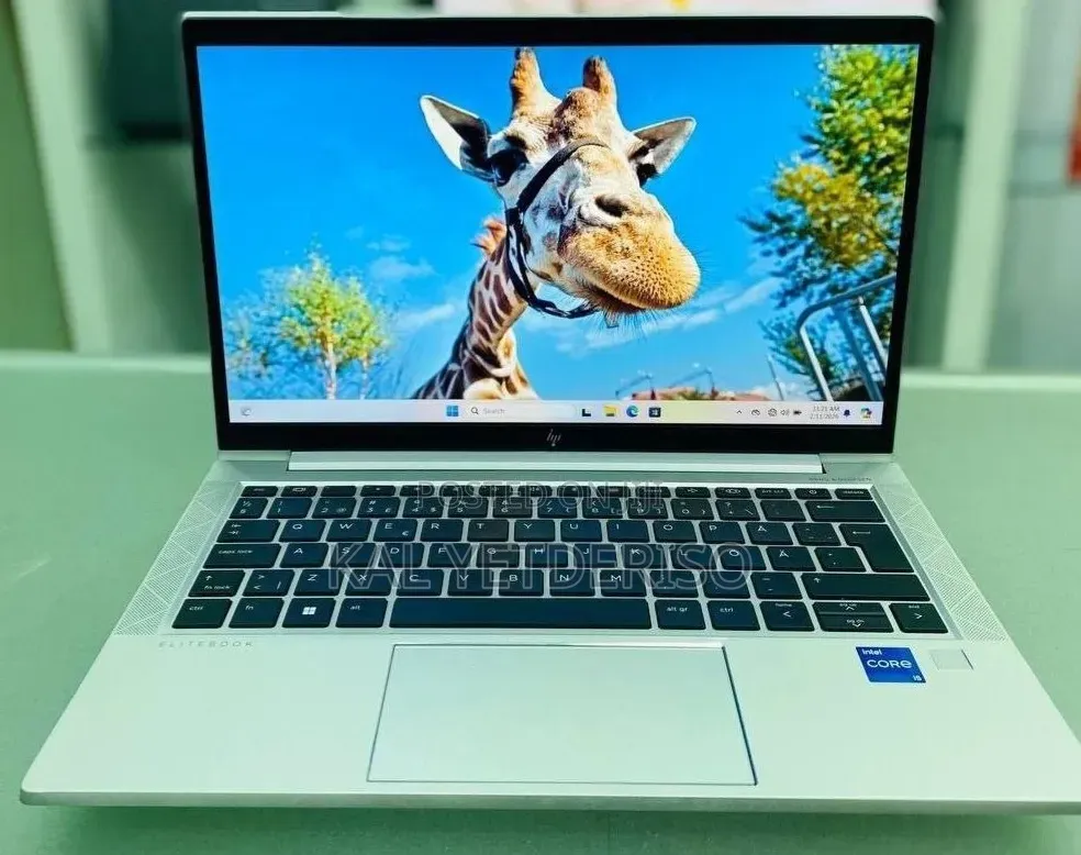 New Laptop HP EliteBook 830 G8 16GB Intel Core i5 SSD 512GB