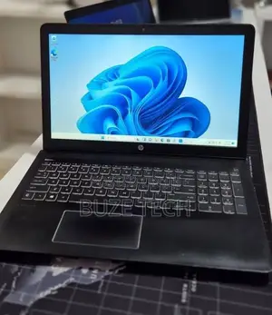 New Laptop HP Pavilion 15 8GB Intel Core i7 SSD 256GB