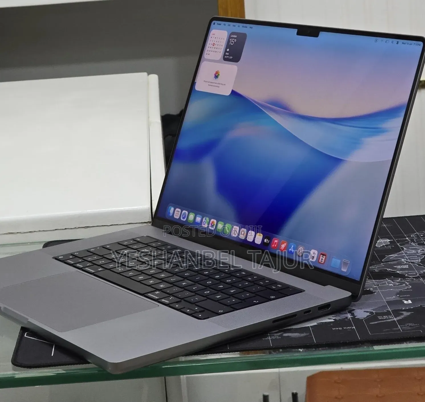 New Laptop Apple MacBook Pro 2021 M1 32GB Apple M1 Max SSD 1T