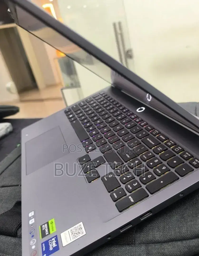 New Laptop Lenovo Legion 5i 32GB Intel Core Ultra 9 SSD 1T