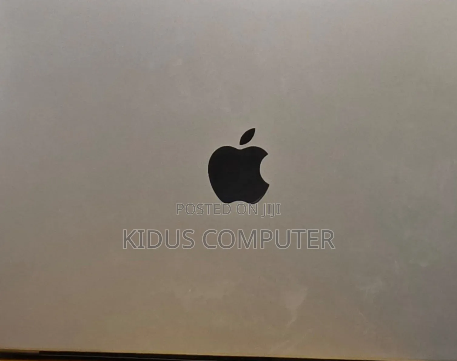 New Laptop Apple MacBook Pro 2020 M1 16GB Apple M1 SSD 1T