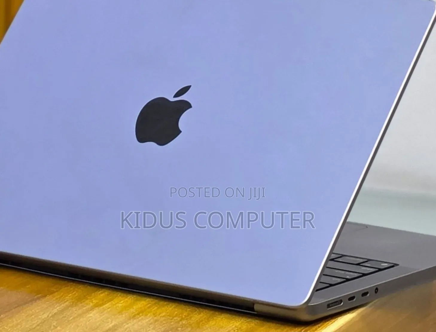 New Laptop Apple MacBook Pro 2020 M1 16GB Apple M1 SSD 1T