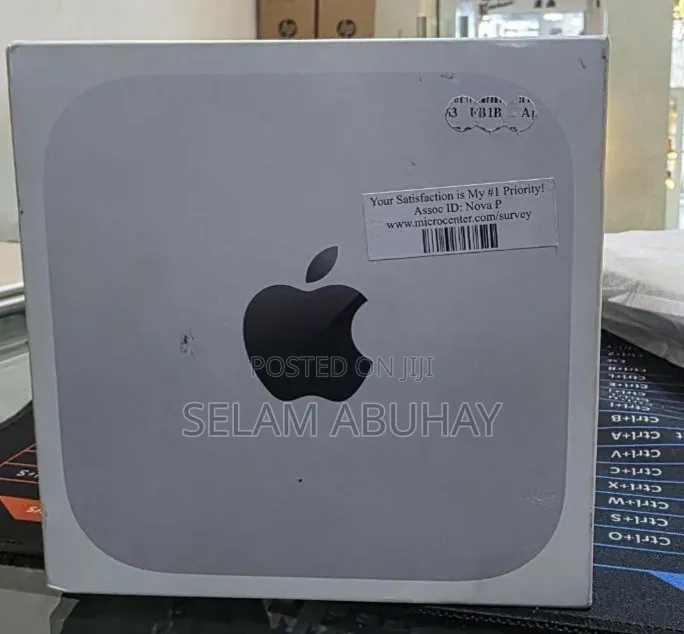 New Laptop Apple MacBook Pro 2024 M4 Max 16GB Apple M4 SSD 256GB