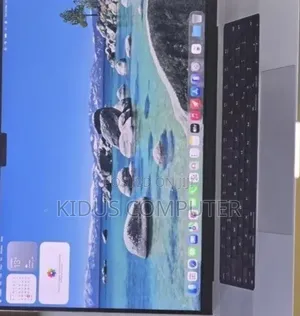 New Laptop Apple MacBook Pro 2020 M1 32GB Apple M1 Pro SSD 512GB
