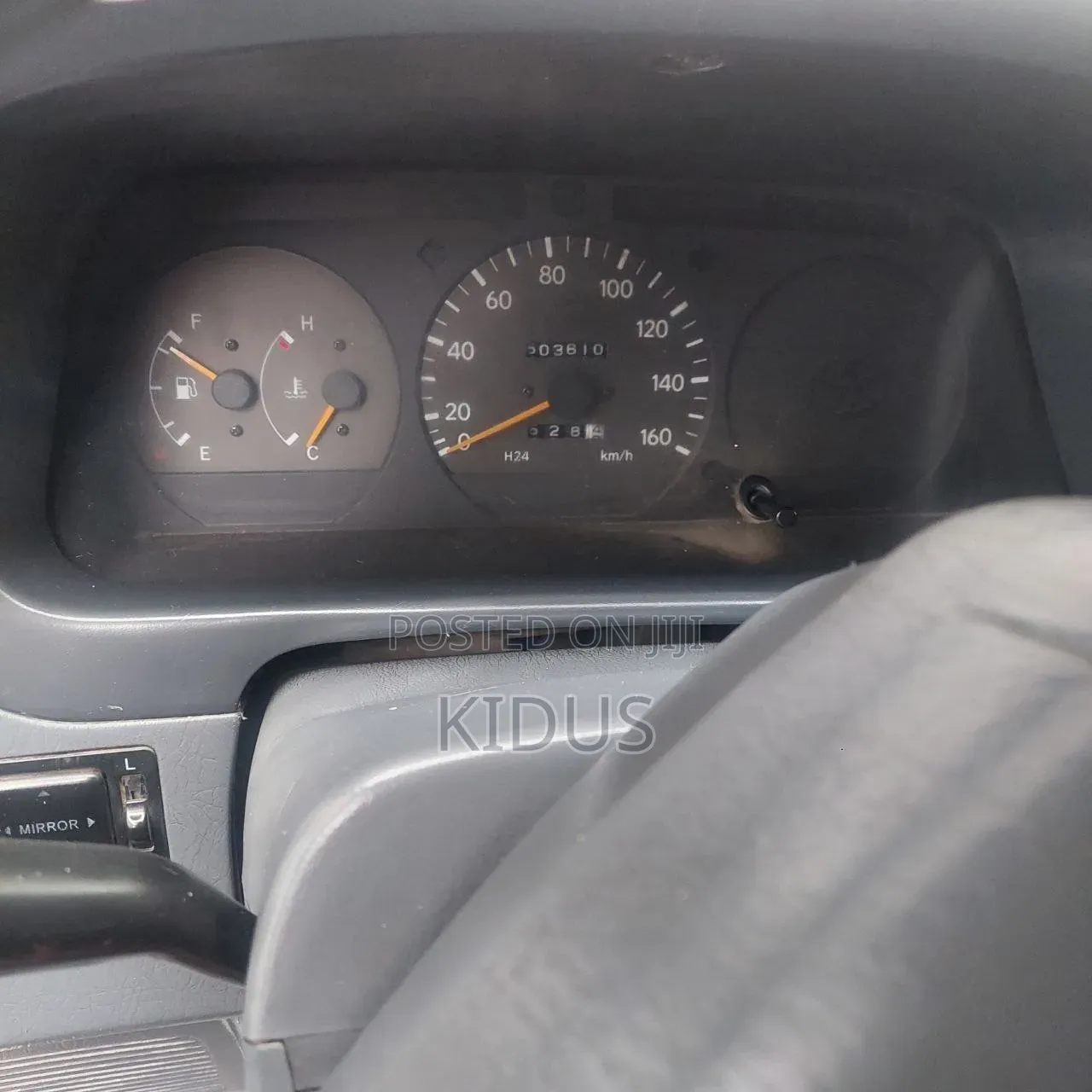 Toyota HiAce 1998 White