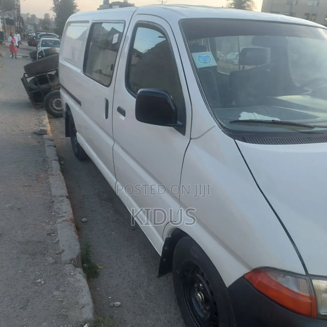 Toyota HiAce 1998 White
