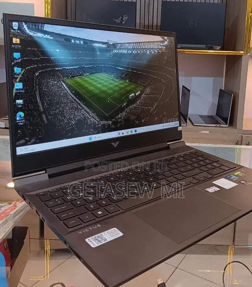 New Laptop HP Victus 16 16GB Intel Core i7 SSD 1T