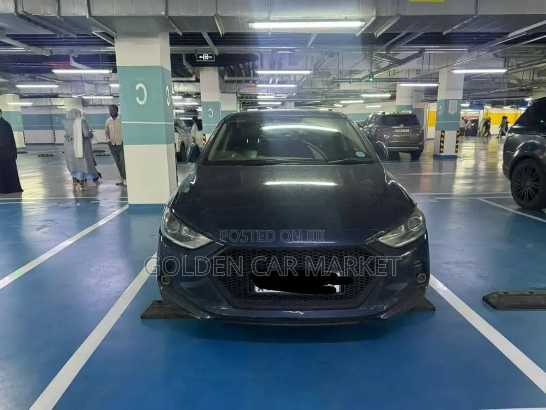 Hyundai Avante 2017 Black