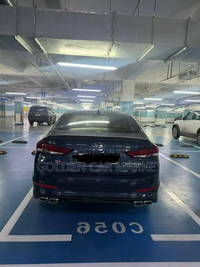 Hyundai Avante 2017 Black
