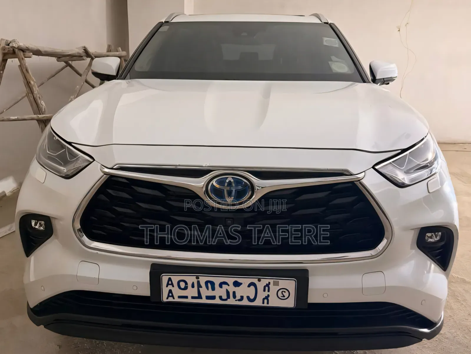 Toyota Highlander Hybrid 2023 White