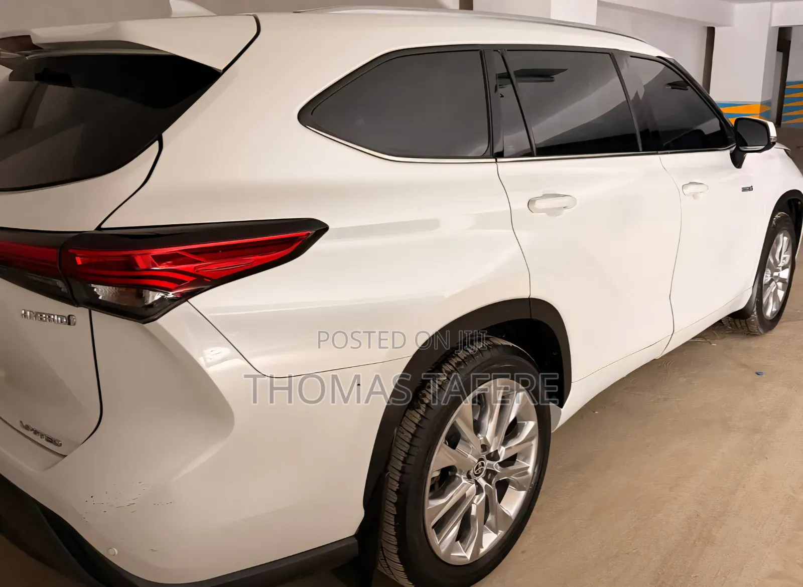 Toyota Highlander Hybrid 2023 White