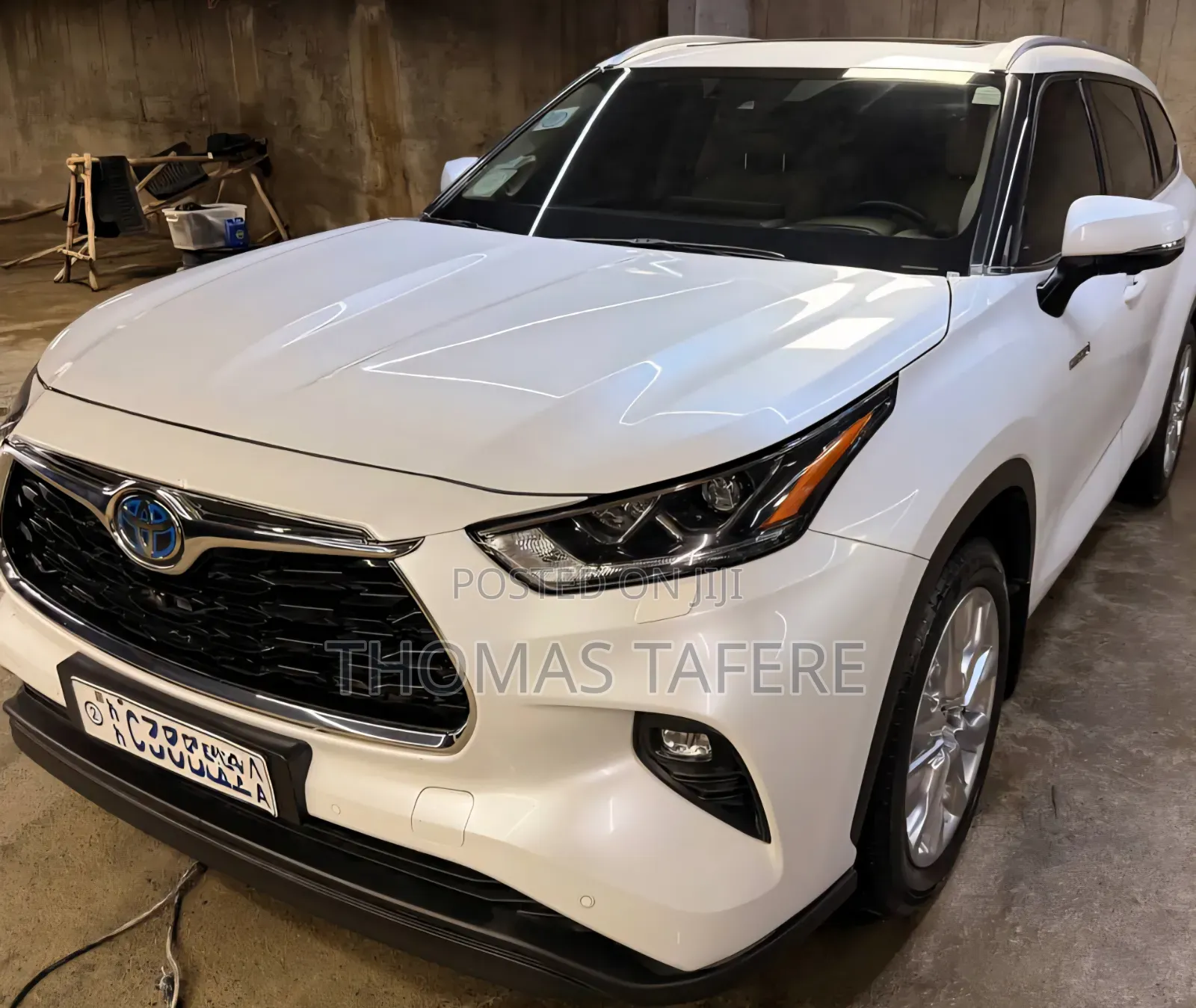 Toyota Highlander Hybrid 2023 White