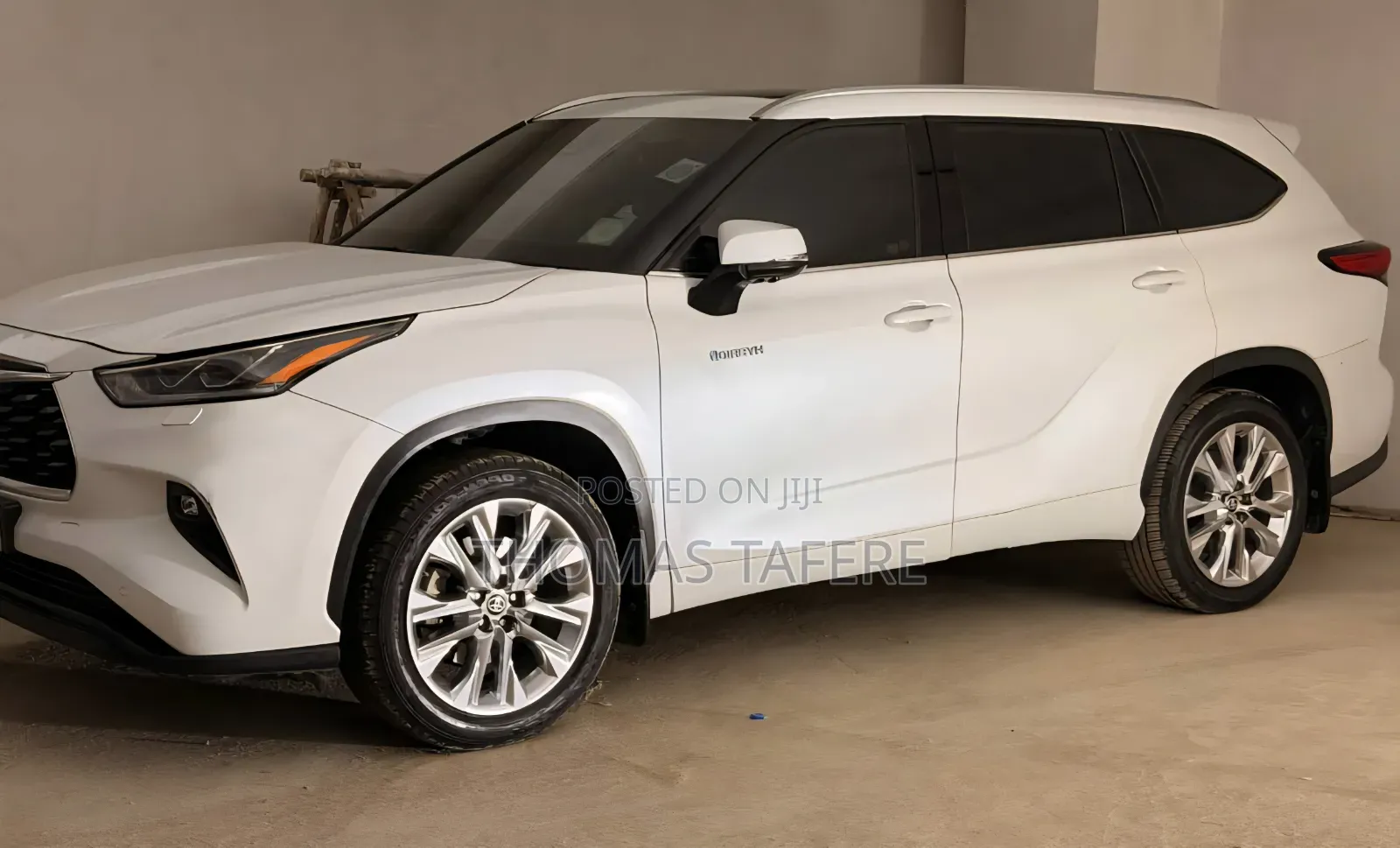 Toyota Highlander Hybrid 2023 White