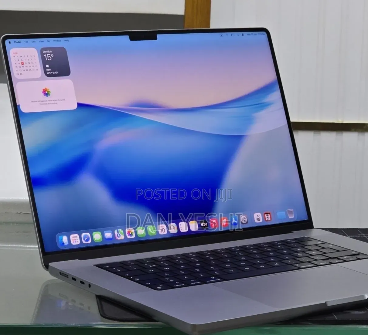 New Laptop Apple MacBook Pro 32GB Apple M1 Max SSD 1T