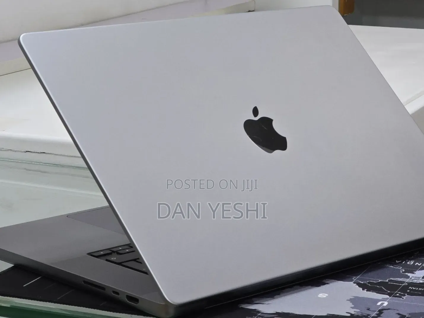 New Laptop Apple MacBook Pro 32GB Apple M1 Max SSD 1T
