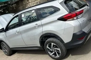 Toyota Rush 2021 Silver