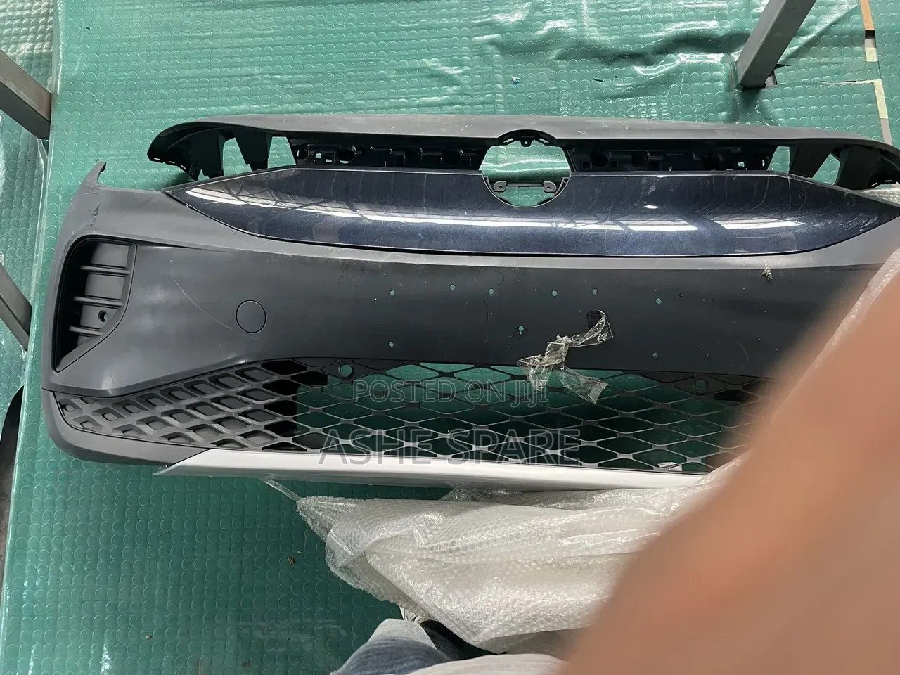 Volkswagen Id4 Fron Bumper Complete (የፊት ፓራወልት )