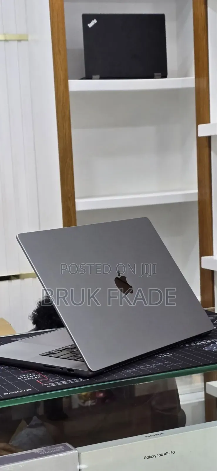 New Laptop Apple MacBook Pro 2021 M1 32GB Apple M1 Pro SSD 512GB