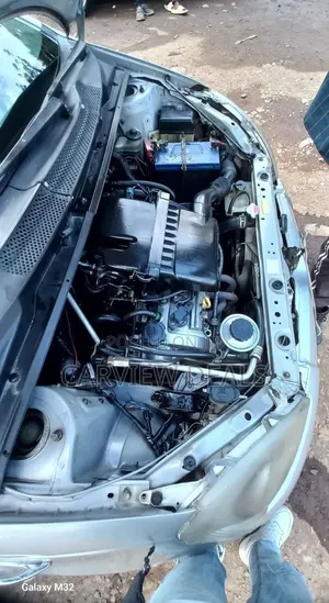 Toyota Vitz 2001 Silver