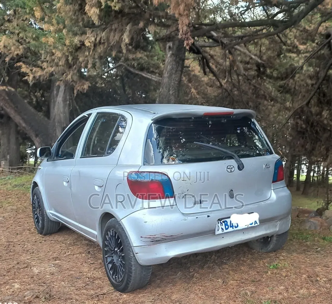 Toyota Vitz 2001 Silver