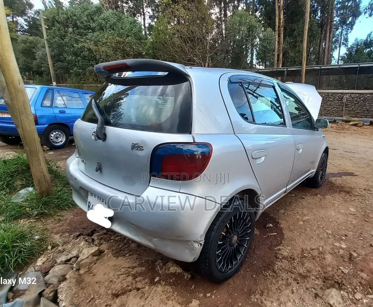 Toyota Vitz 2001 Silver