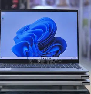 New Laptop HP Pavilion 15 8GB Intel Core Ultra 5 SSD 512GB