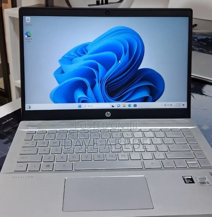 New Laptop HP Pavilion 14 8GB Intel Core i5 SSD 512GB