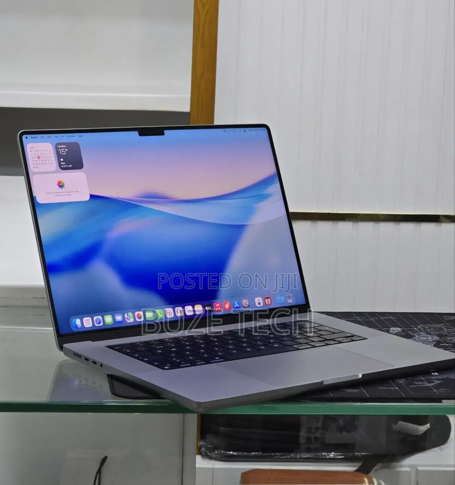 New Laptop Apple MacBook Pro 2021 M1 32GB Apple M1 Pro SSD 1T