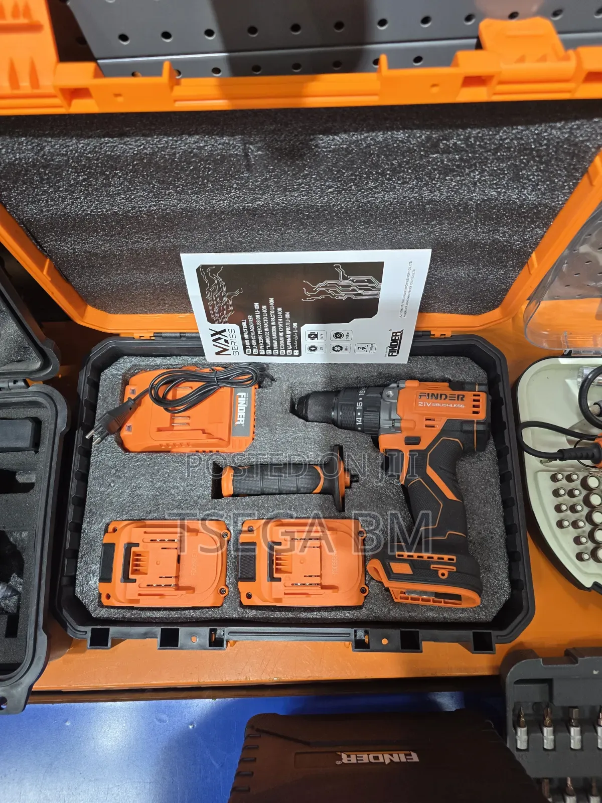 Finder 21v 100n.M Cordles Brushless Li-Ion Impact Drill 4ah