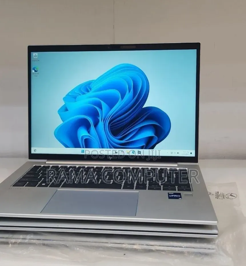 New Laptop HP EliteBook 840 G9 16GB Intel Core i5 SSD 512GB