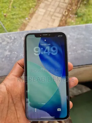 Apple iPhone 11 128 GB Silver