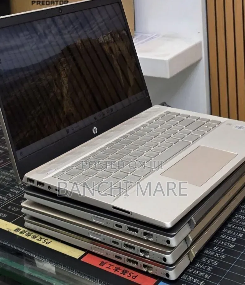 New Laptop HP Pavilion 14 8GB Intel Core i5 SSD 512GB