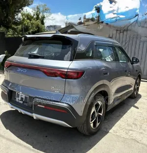 BYD Yuan Up 2025 Gray