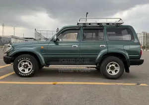 Toyota Land Cruiser 1993 Green
