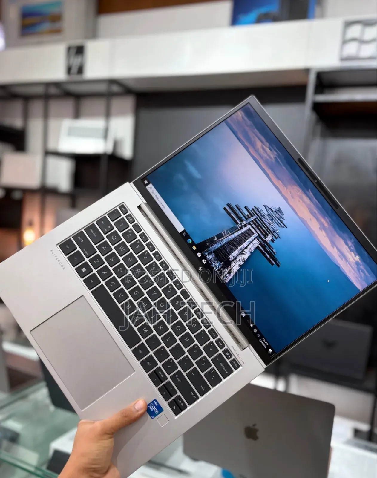 New Laptop HP EliteBook 840 G9 16GB Intel Core i7 SSD 512GB