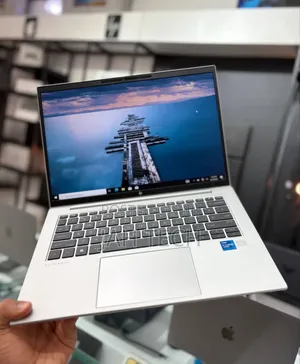 New Laptop HP EliteBook 840 G9 16GB Intel Core i7 SSD 512GB
