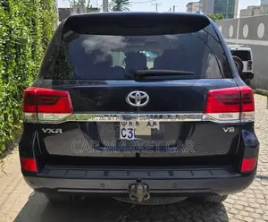 Toyota Land Cruiser 4.5 V8 VXR 2018 Black