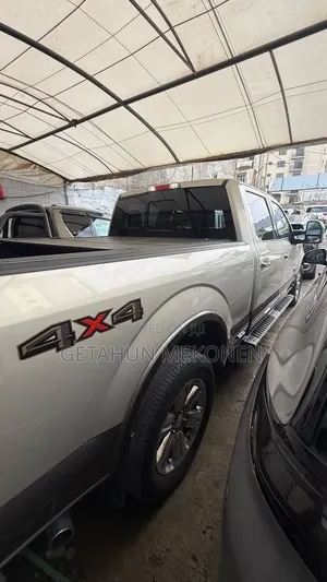 Ford F-150 2017 Gold