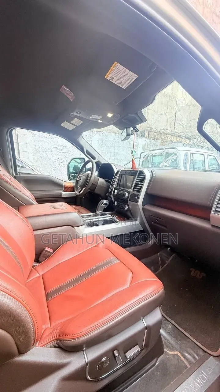 Ford F-150 2017 Gold