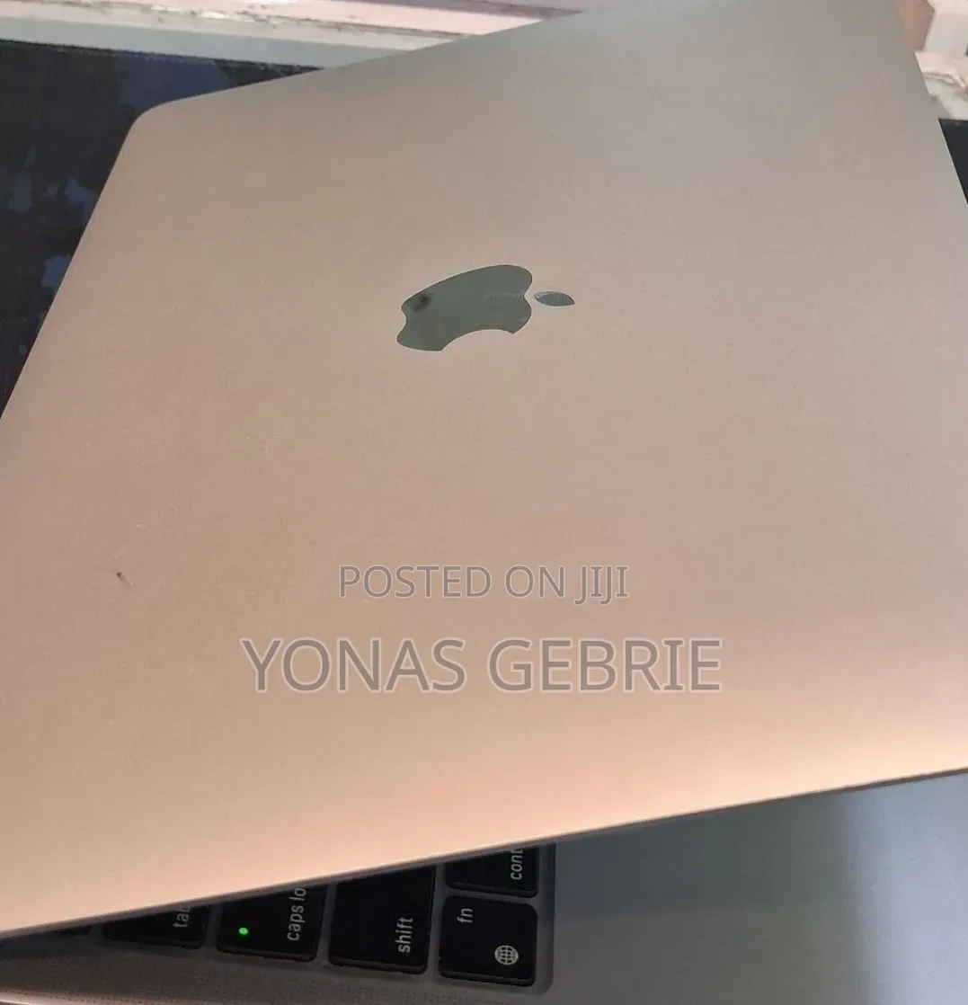 New Laptop Apple MacBook 8GB Intel Core i5 SSD 256GB