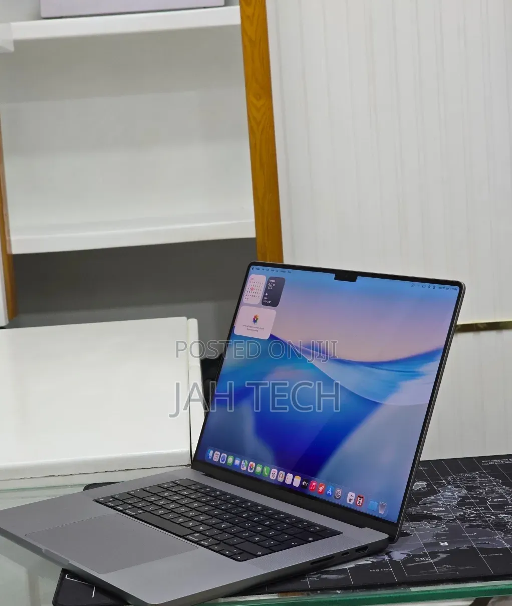 New Laptop Apple MacBook Pro 2021 M1 Max 32GB Apple M1 Max SSD 1T