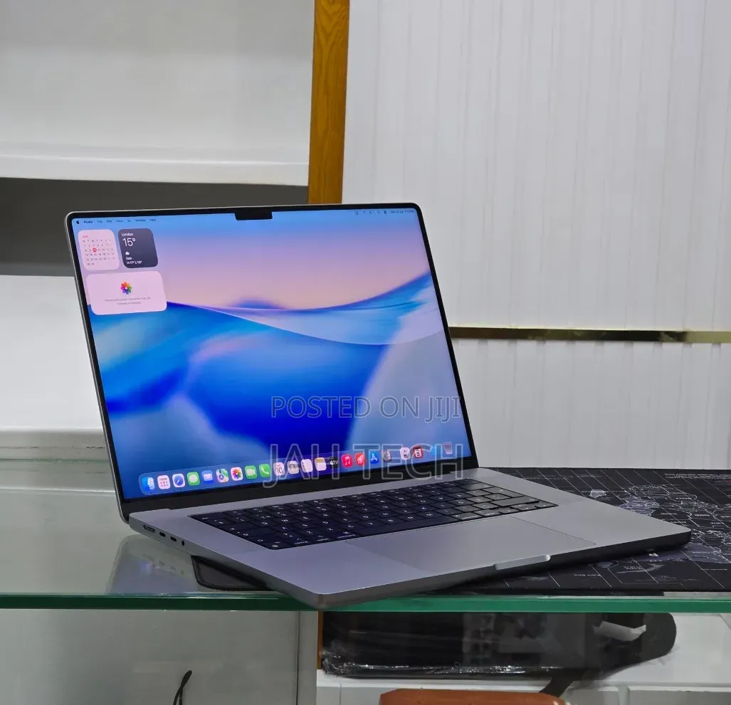 New Laptop Apple MacBook Pro 2021 M1 Max 32GB Apple M1 Max SSD 1T