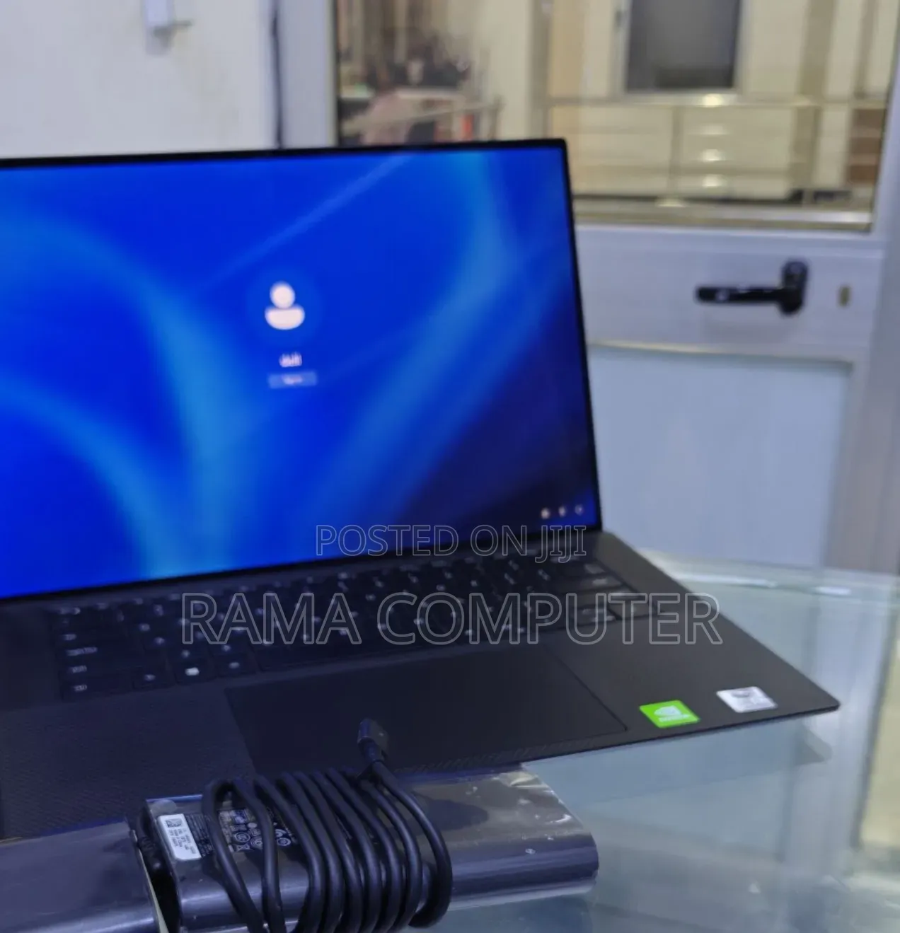 New Laptop Dell 16GB Intel Core i7 SSD 512GB