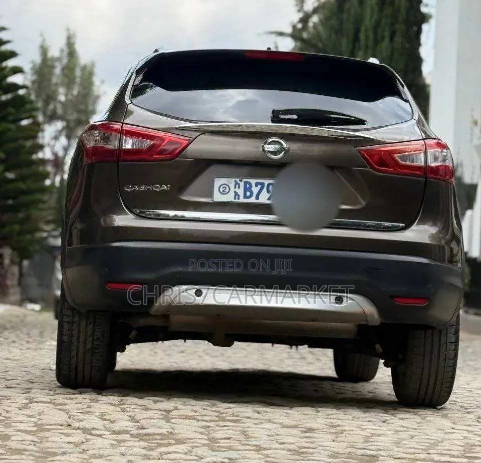 Nissan Qashqai 2017 Brown