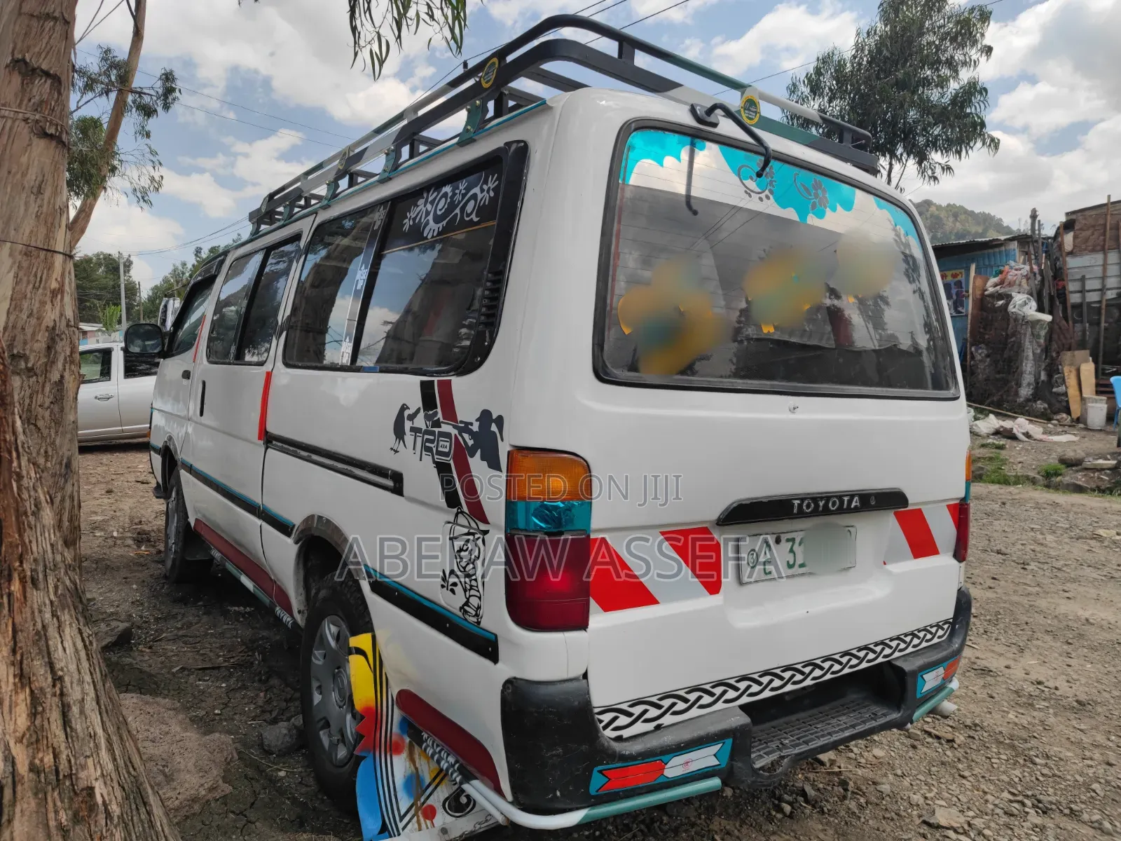Toyota HiAce 2001 White