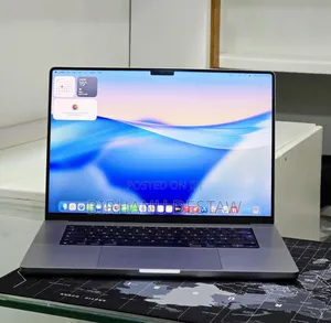 New Laptop Apple MacBook 32GB Apple M1 Max SSD 1T