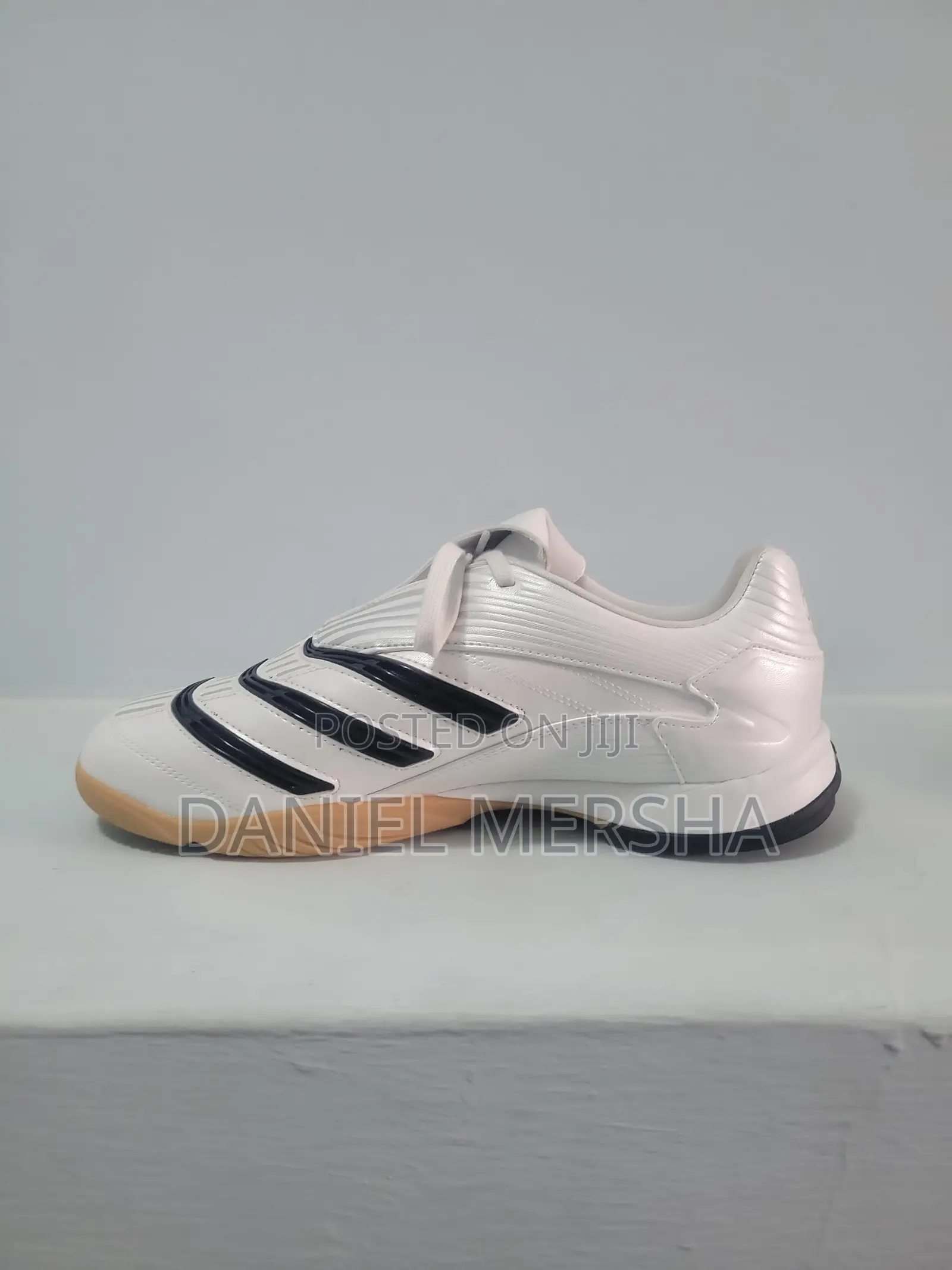 Predator Sala Shoes